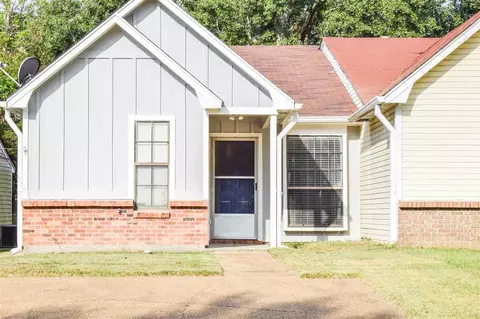 409 A A Lindale St, Clinton, MS 39056 photo 2