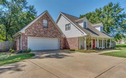 527 1st St, Flora, MS 39071 photo 3