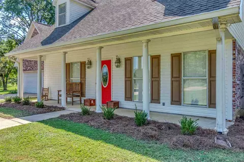 527 1st St, Flora, MS 39071 photo 4