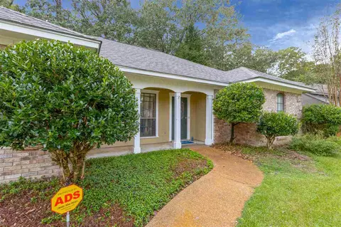137 Hanover Dr, Brandon, MS 39047 photo 4