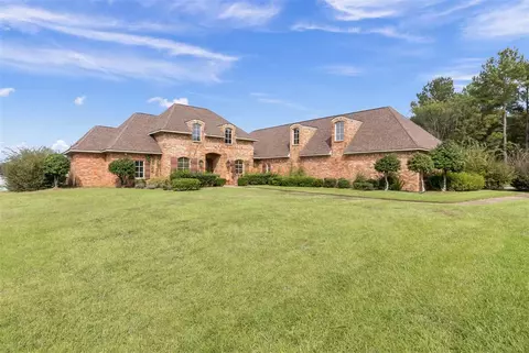 445 Johnstone Dr, Madison, MS 39110 photo 2