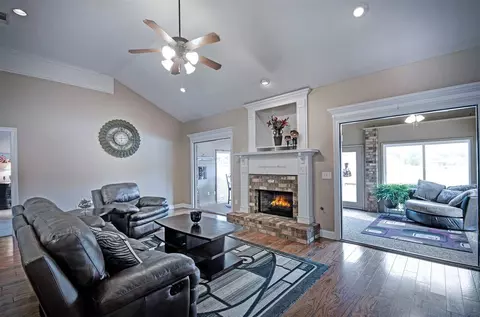 413 Providence Dr, Brandon, MS 39042 photo 12
