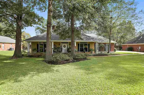 74 Eastgate Dr, Brandon, MS 39042 photo 1