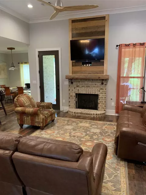 120 Morgan St, Florence, MS 39073 photo 2