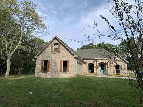 120 Morgan St, Florence, MS 39073 photo 1