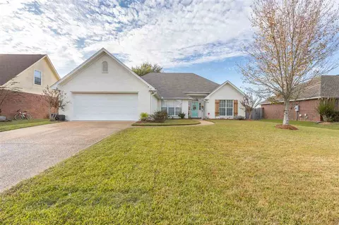 607 Summer Pl, Flowood, MS 39232 photo 1