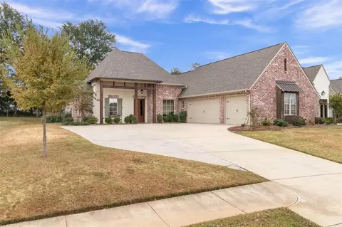 143 Belle Terre Dr, Madison, MS 39110 photo 2