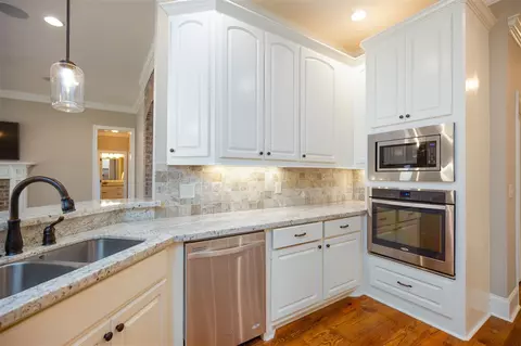 618 Macbeth St, Brandon, MS 39047 photo 9