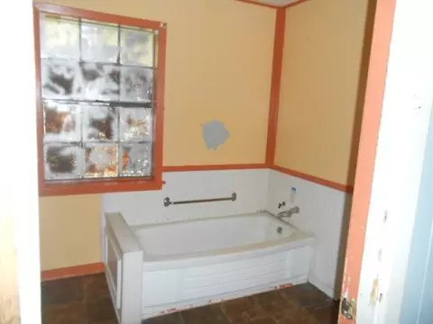 600 E Academy St, Canton, MS 39046 photo 3