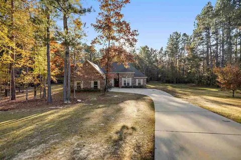 113 St Charles Ave, Florence, MS 39073 photo 1