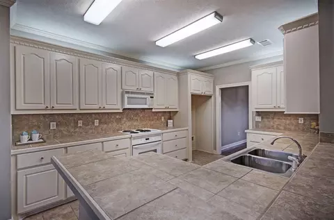 309 Park Ridge Dr, Brandon, MS 39042 photo 9