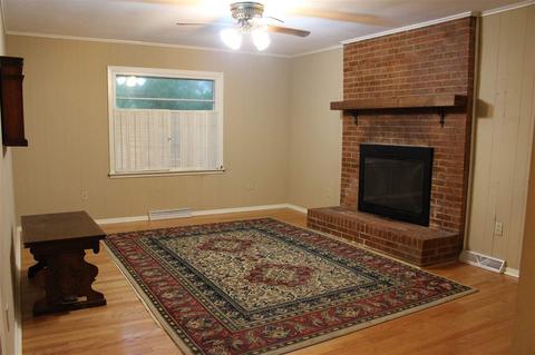 214 Ray St, Canton, MS 39046 photo 2