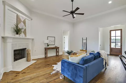 160 Sweetbriar Cir, Canton, MS 39046 photo 5
