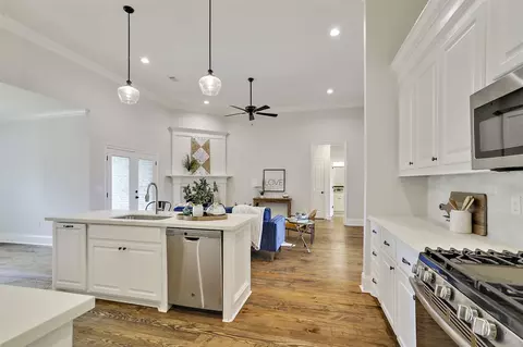 160 Sweetbriar Cir, Canton, MS 39046 photo 11