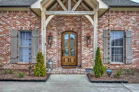 504 Forest Glen Ln, Brandon, MS 39047 photo 1