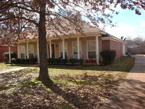 107 Channing Cir, Canton, MS 39046 photo 2