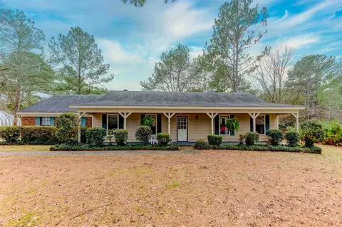 5743 Michelle Rae Dr, Jackson, MS 39209 photo 1