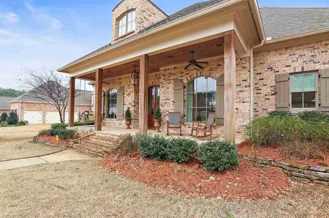 115 Edgewood Dr, Madison, MS 39110 photo 2