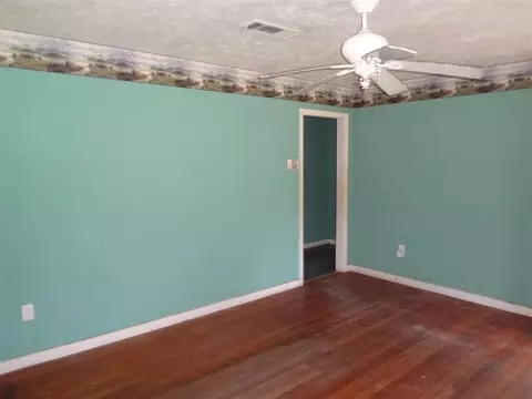 118 Clinton Park Dr, Jackson, MS 39209 photo 3