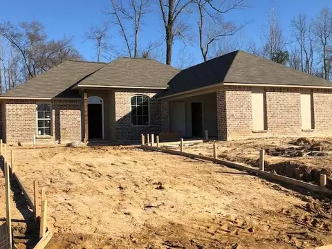 137 Cypress Bend Blvd, Terry, MS 39170 photo 1
