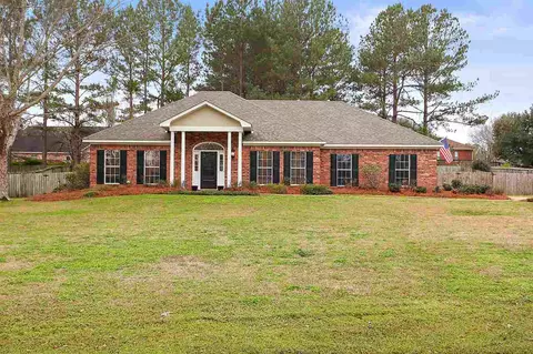 327 Devonport Cir, Raymond, MS 39154 photo 2