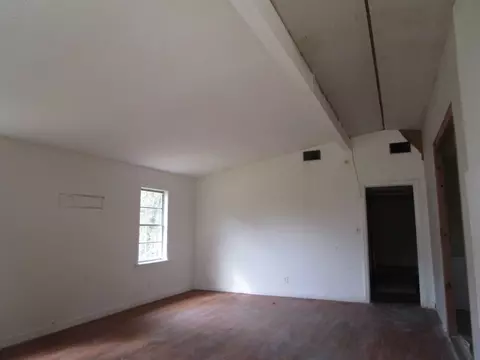 355 Mcdowell Park Cir, Jackson, MS 39204 photo 3