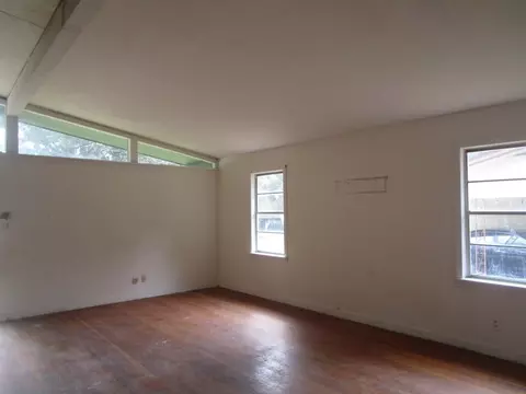355 Mcdowell Park Cir, Jackson, MS 39204 photo 4