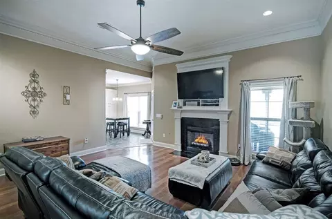 119 Hunter Trl, Florence, MS 39073 photo 10
