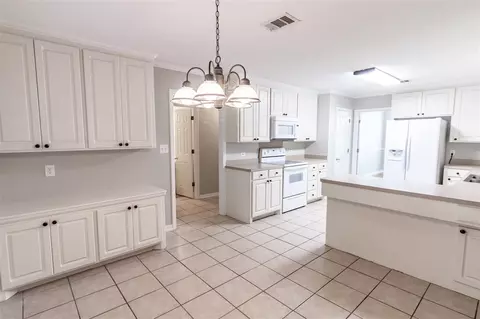 111 Eastside Dr, Brandon, MS 39047 photo 14