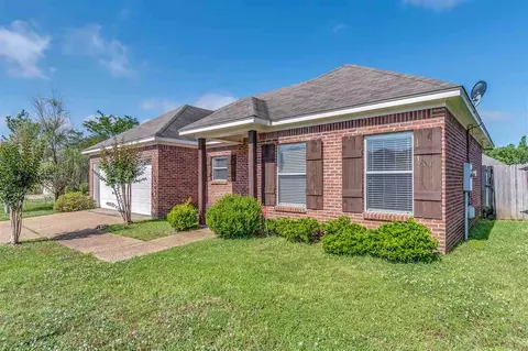 520 Kate Lofton Dr, Brandon, MS 39047 photo 2