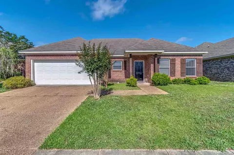 520 Kate Lofton Dr, Brandon, MS 39047 photo 1