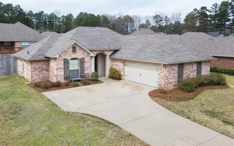 125 Britton Cir, Flowood, MS 39232 photo 2