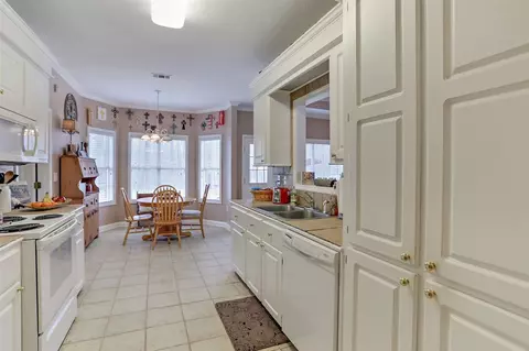 293 Azalea Ct, Brandon, MS 39047 photo 8
