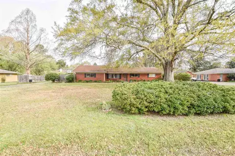 208 Mackey Dr, Madison, MS 39110 photo 1