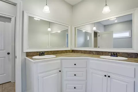 340 Greengate Cir, Brandon, MS 39042 photo 3