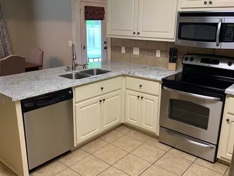 325 Azalea Ct, Brandon, MS 39047 photo 9