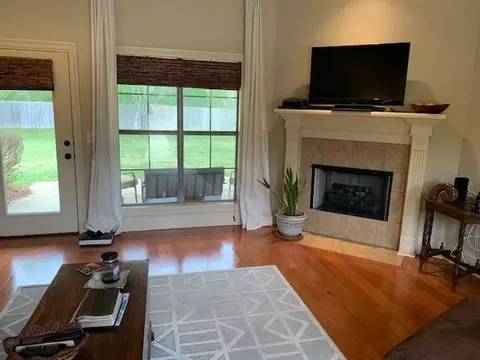 325 Azalea Ct, Brandon, MS 39047 photo 4