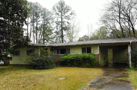 4235 Crescent Pl, Jackson, MS 39206 photo 1