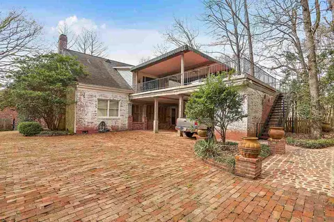 47 S Crownpointe Dr, Jackson, MS 39211 photo 2