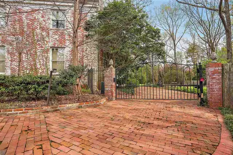 47 S Crownpointe Dr, Jackson, MS 39211 photo 7