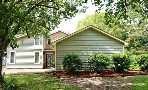 1513 Brobridge Dr, Jackson, MS 39211 photo 1