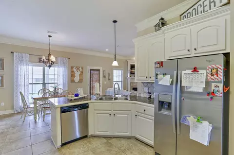 424 Rolling Hills Cir, Brandon, MS 39042 photo 9