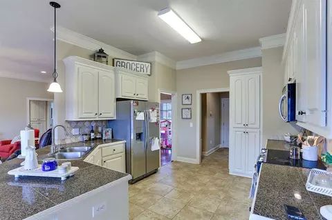 424 Rolling Hills Cir, Brandon, MS 39042 photo 8
