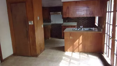 3138 Shirley Dr, Jackson, MS 39212 photo 3