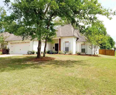 122 Trailbridge Xing, Canton, MS 39046 photo 1