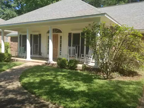 560 Arbor Dr, Madison, MS 39110 photo 2