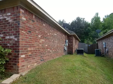320 Azalea Ct, Brandon, MS 39047 photo 3