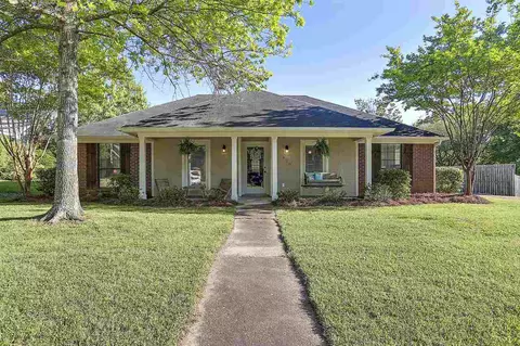 609 Red Oak Dr, Madison, MS 39110 photo 1