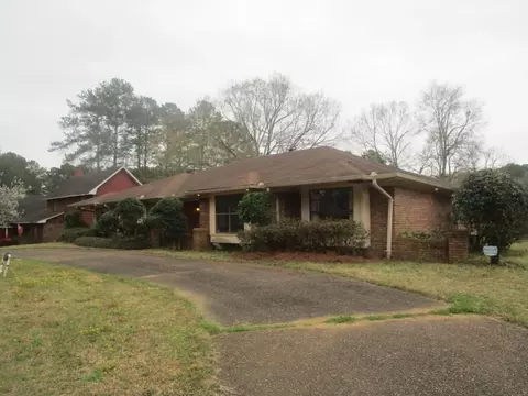 5213 Brookview Dr, Byram, MS 39272 photo 1
