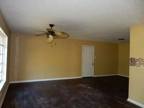 405 Benning Dr, Jackson, MS 39206 photo 9